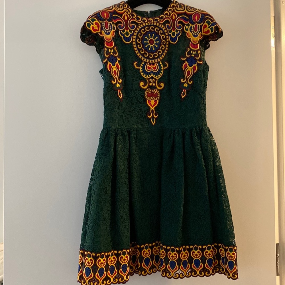 Valentino, Emerald Moroccan embroidered lace dress. Never worn. (SS14 gateway)